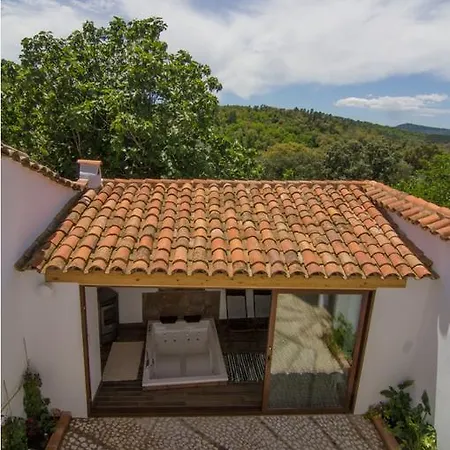 Casa Con Encanto El Castaño Castano de Robledo